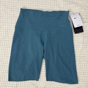 NWT Nike Women's Zenvy Gentle-Support High-Waisted 8" Biker Shorts